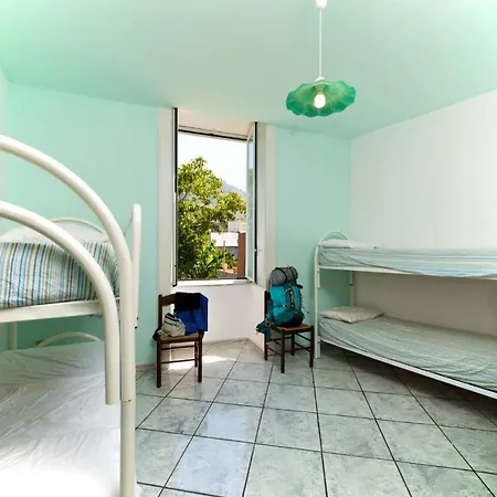 Hostel Ring Forio (Isola d'Ischia)